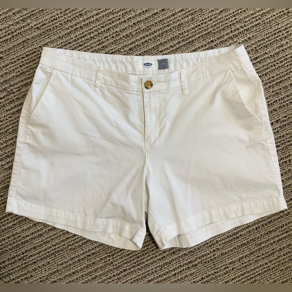 Old Navy Everyday White Shorts
